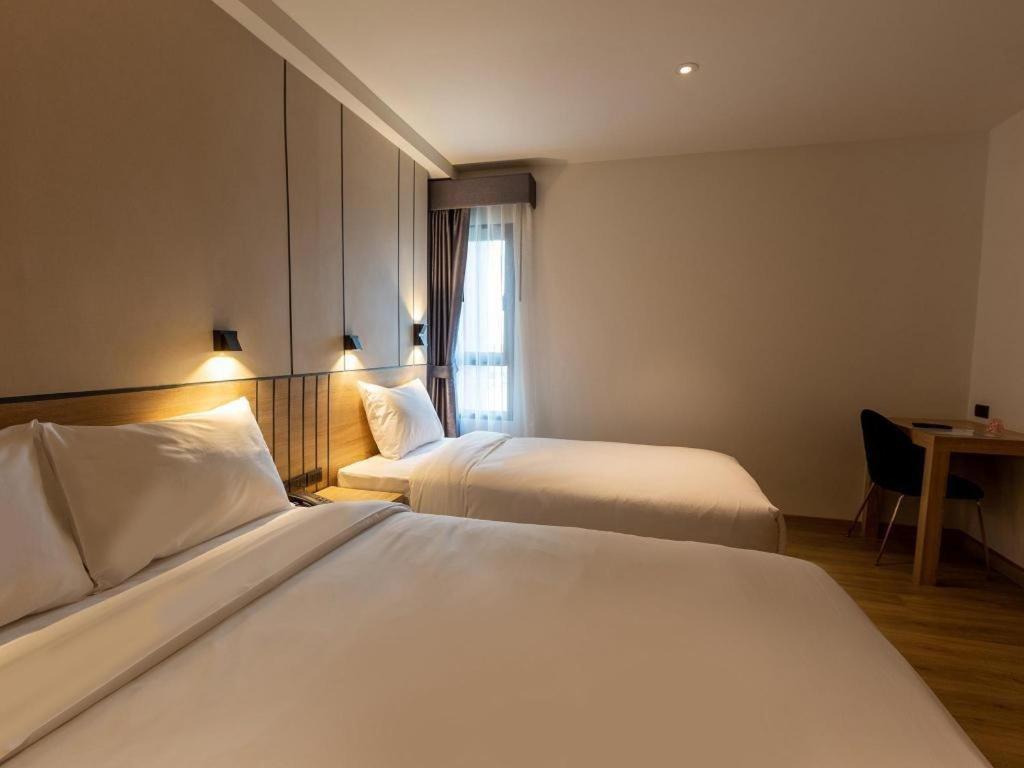 Heaven Hotel شاشوينجساو المظهر الخارجي الصورة